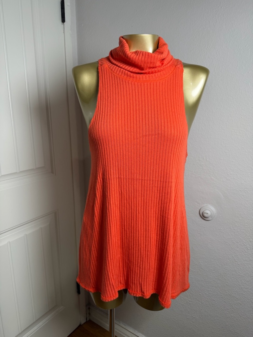 FREE PEOPLE We The Free Burnt Orange Ribbed Mock Turtleneck Tank Top Size M